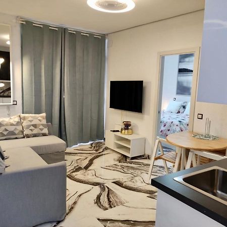 2 Bedrooms Flat + Balcony + Parking At Las Canteras Beach Las Palmas de Gran Canaria Extérieur photo