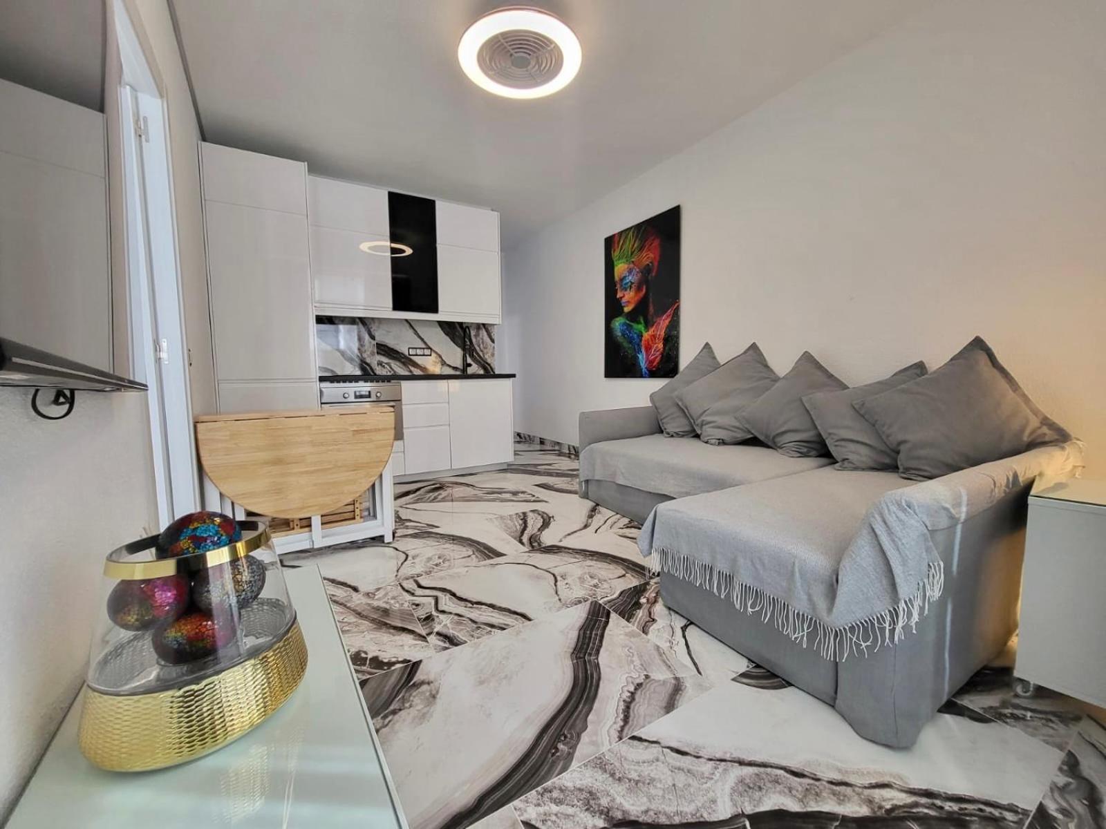 2 Bedrooms Flat + Balcony + Parking At Las Canteras Beach Las Palmas de Gran Canaria Extérieur photo