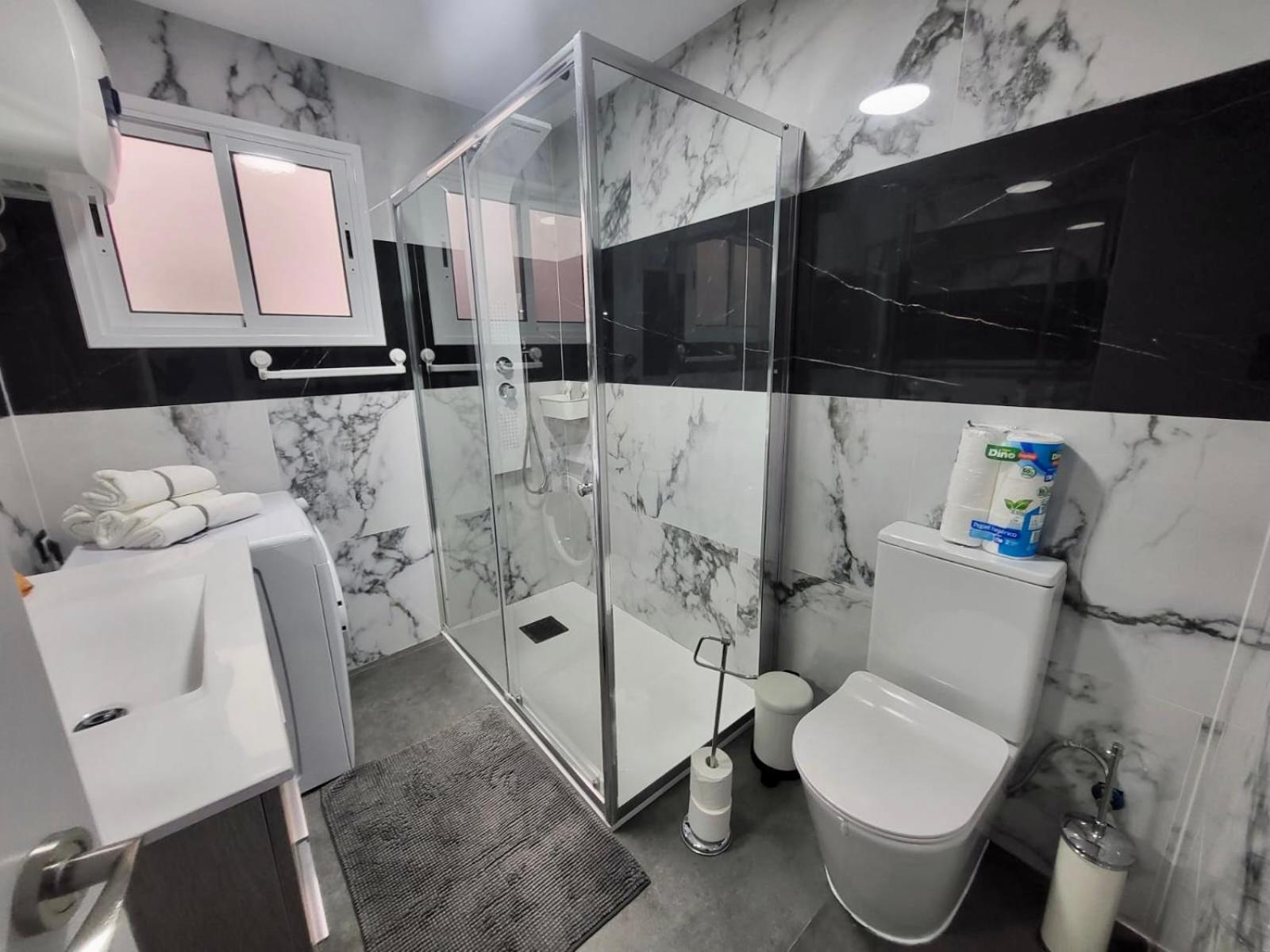 2 Bedrooms Flat + Balcony + Parking At Las Canteras Beach Las Palmas de Gran Canaria Extérieur photo