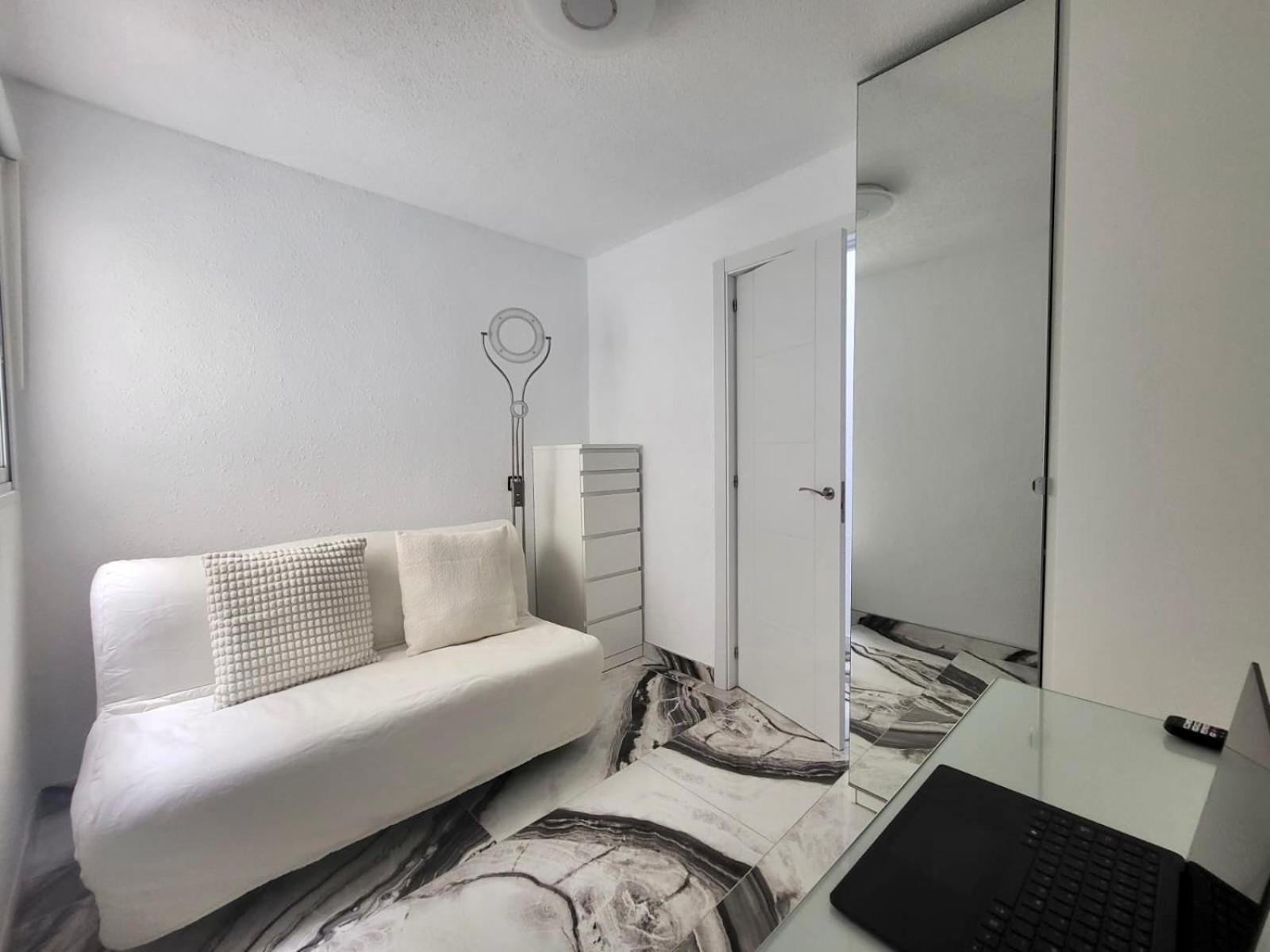 2 Bedrooms Flat + Balcony + Parking At Las Canteras Beach Las Palmas de Gran Canaria Extérieur photo