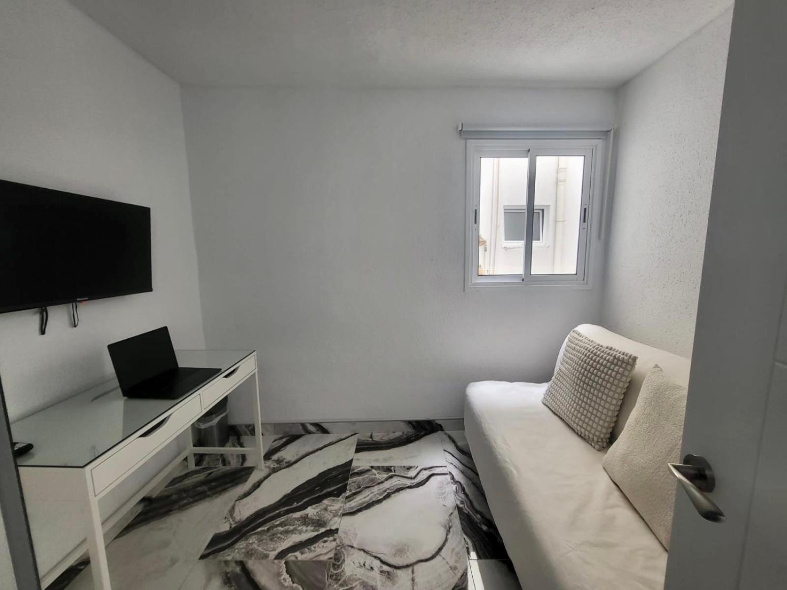 2 Bedrooms Flat + Balcony + Parking At Las Canteras Beach Las Palmas de Gran Canaria Extérieur photo