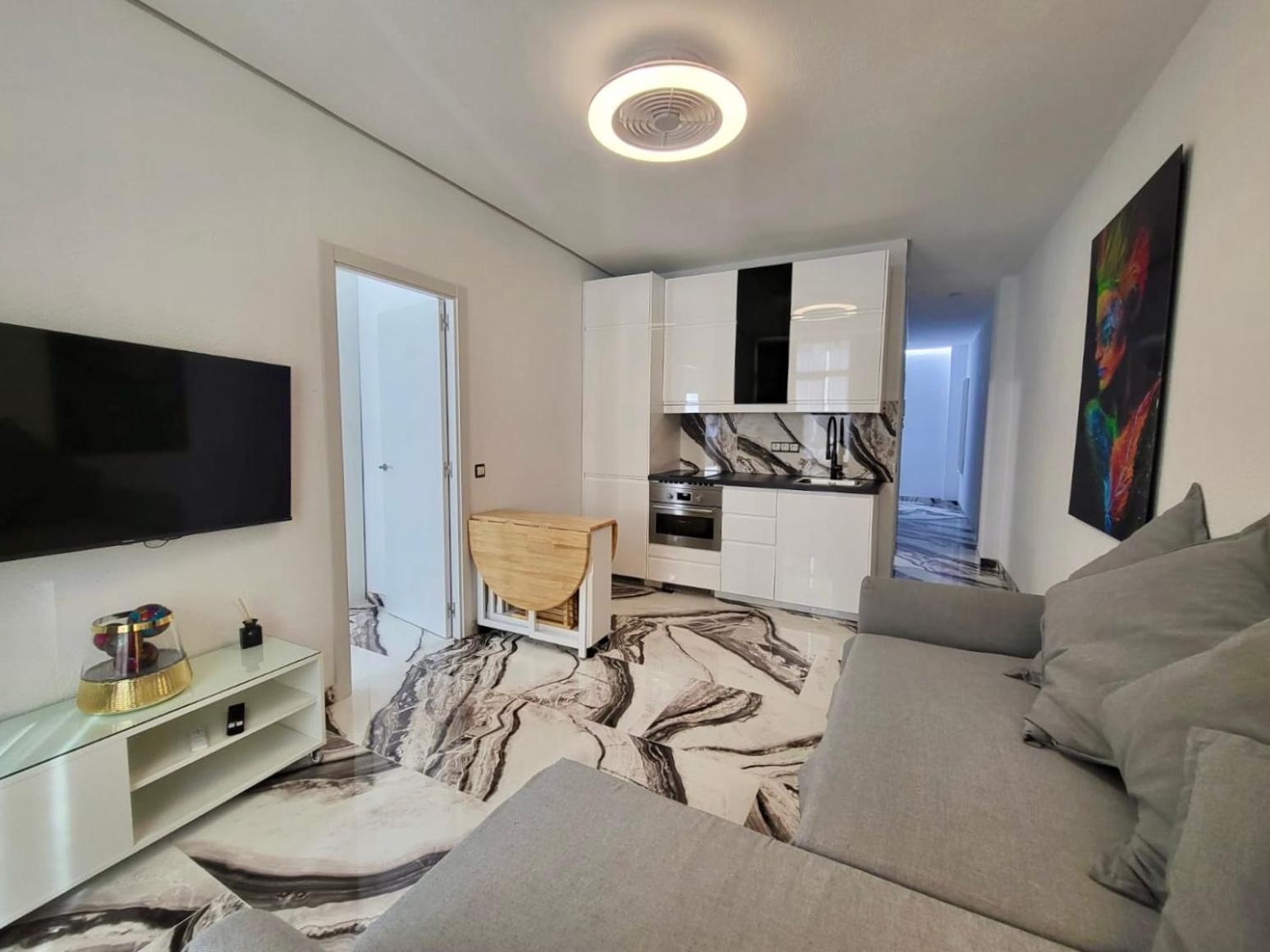 2 Bedrooms Flat + Balcony + Parking At Las Canteras Beach Las Palmas de Gran Canaria Extérieur photo